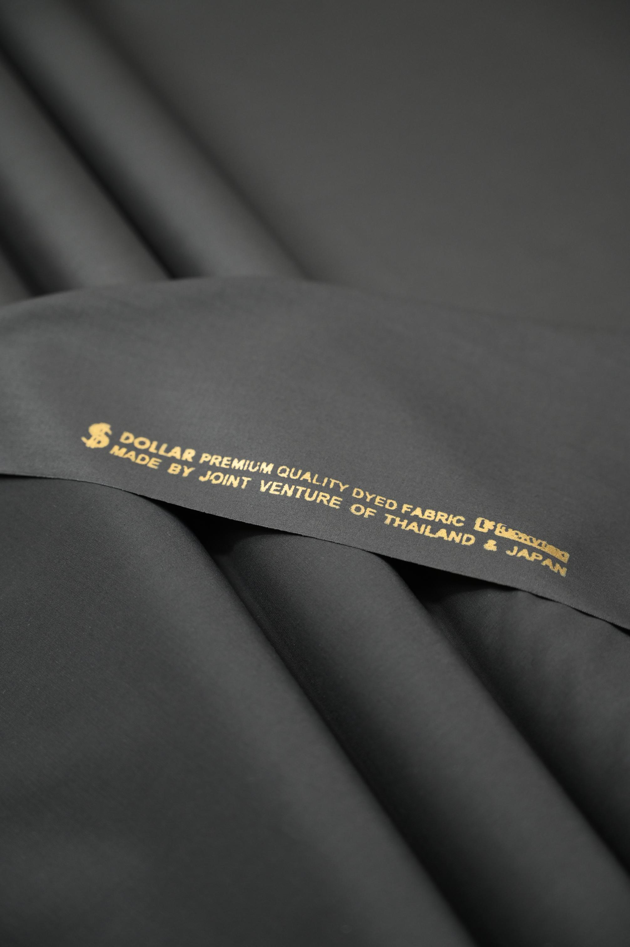 Dollar Charcoal Black - Sprucity