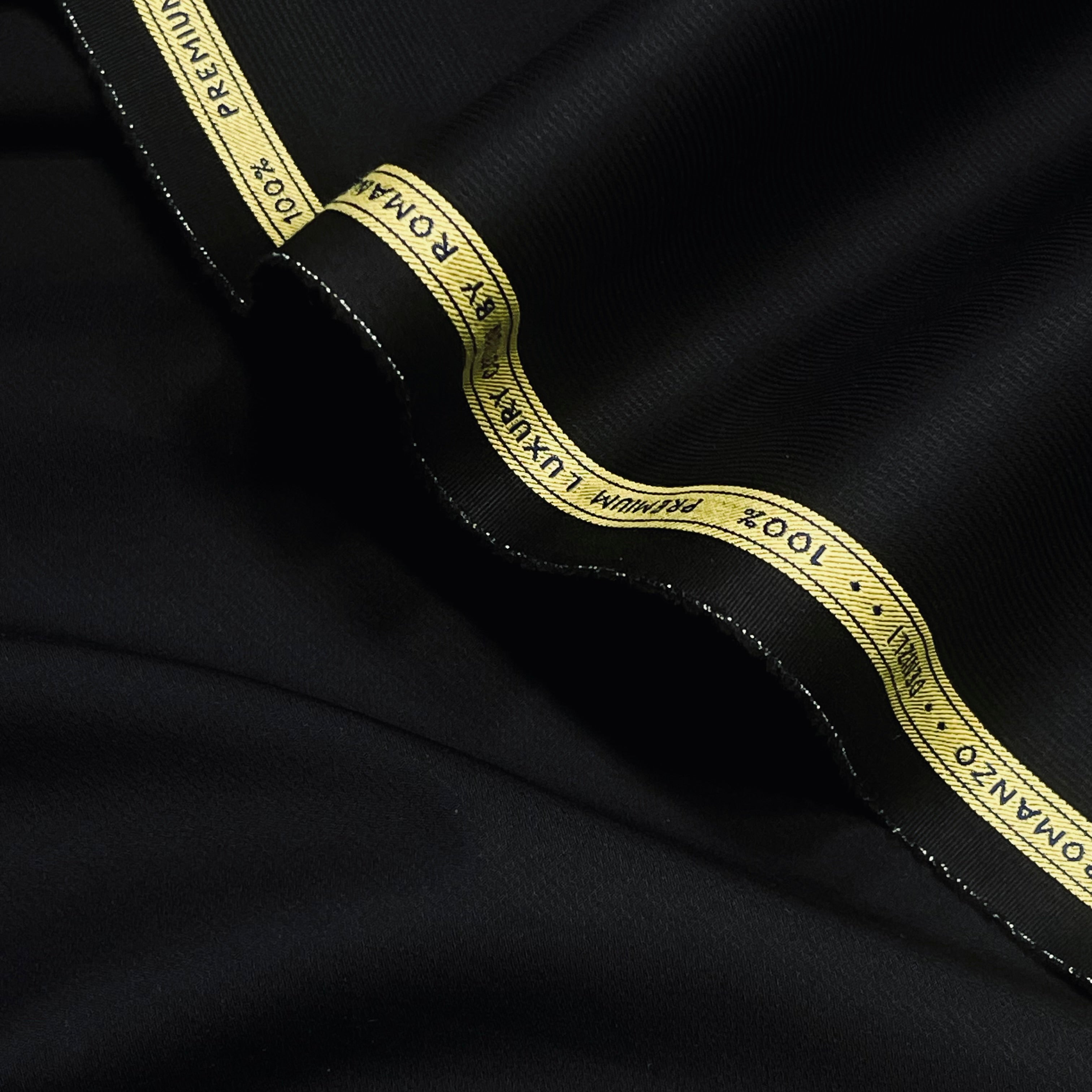 Romanzo Denizli Black - Sprucity